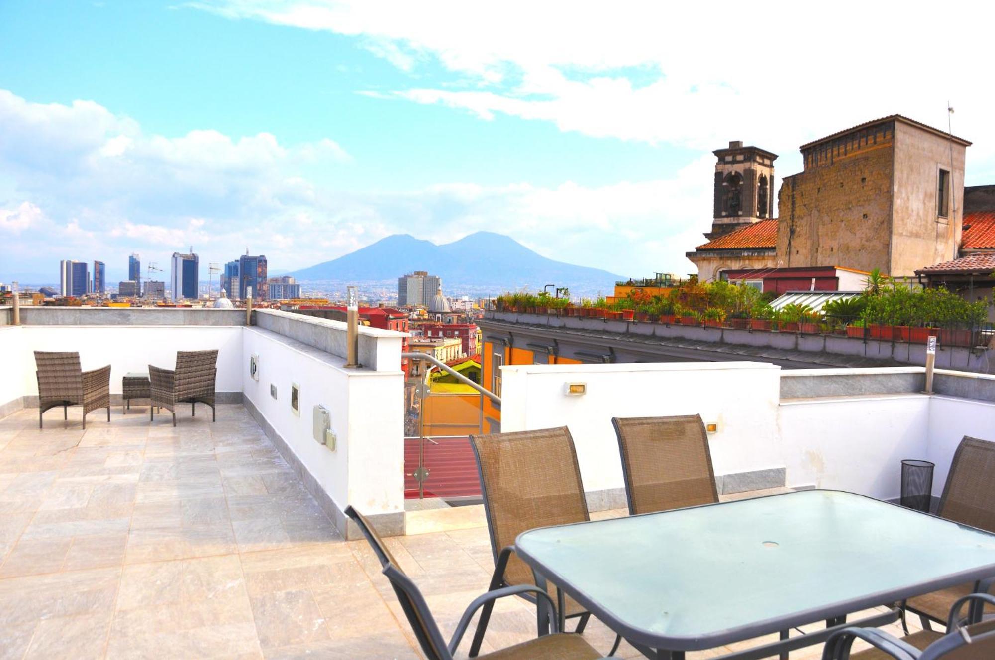 Palazzo Settembrini 49 Aparthotel Napoli